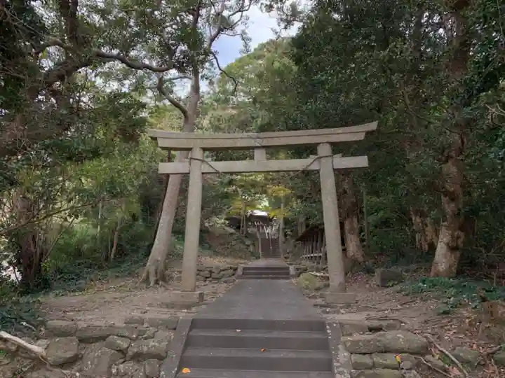 大六神社の鳥居