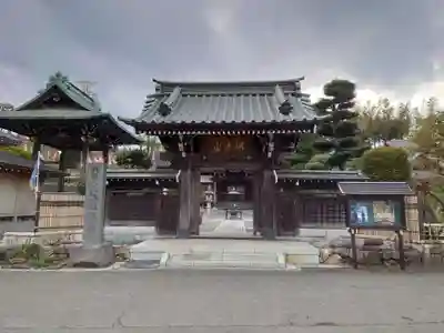 龍像寺の山門・神門