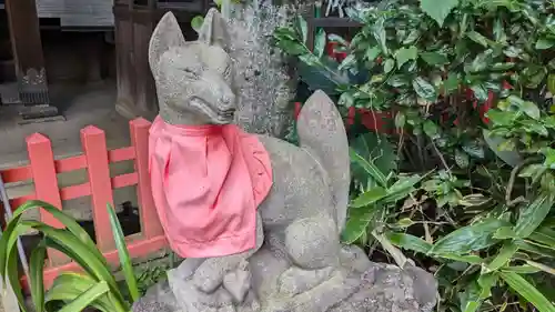 花園稲荷神社の狛犬