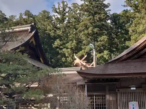 小國神社の本殿