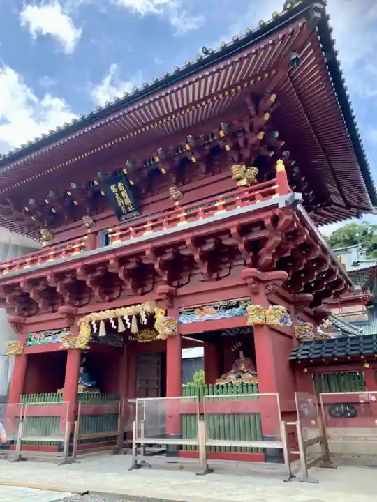 静岡浅間神社の山門・神門
