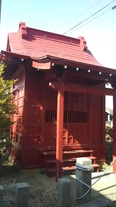 小沢稲荷神社の本殿