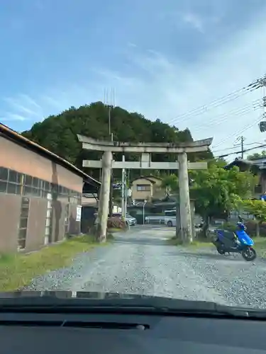 平岡八幡宮の鳥居