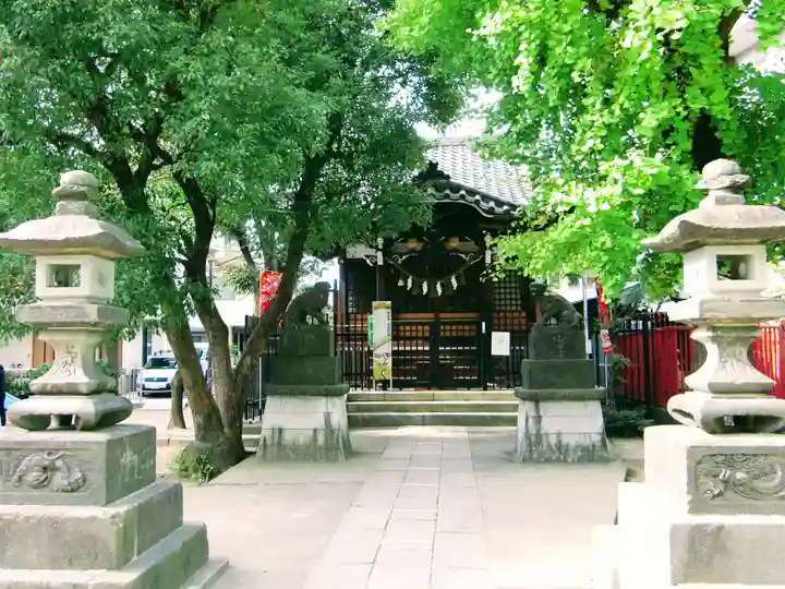 矢口氷川神社の本殿・本堂