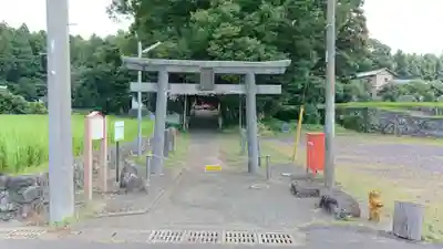 出水不動尊の鳥居