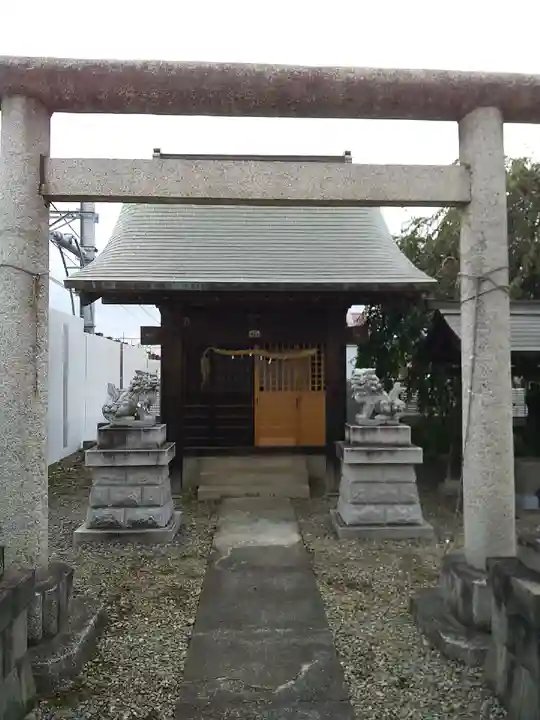 白山神社の鳥居