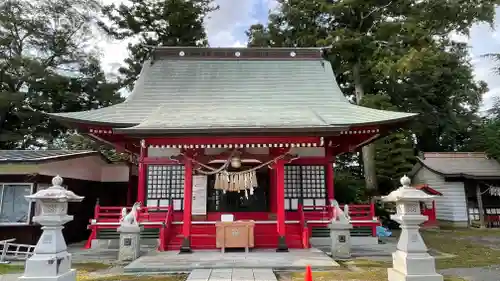 稲荷神社の本殿