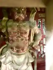 清滝寺の像