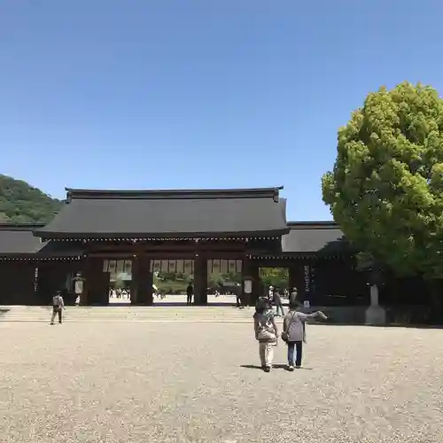 橿原神宮の山門・神門