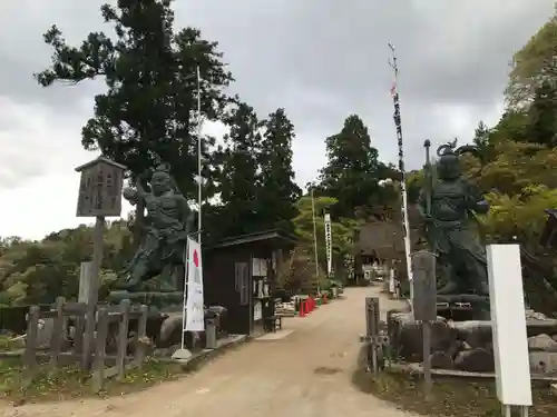 観音正寺の建物その他