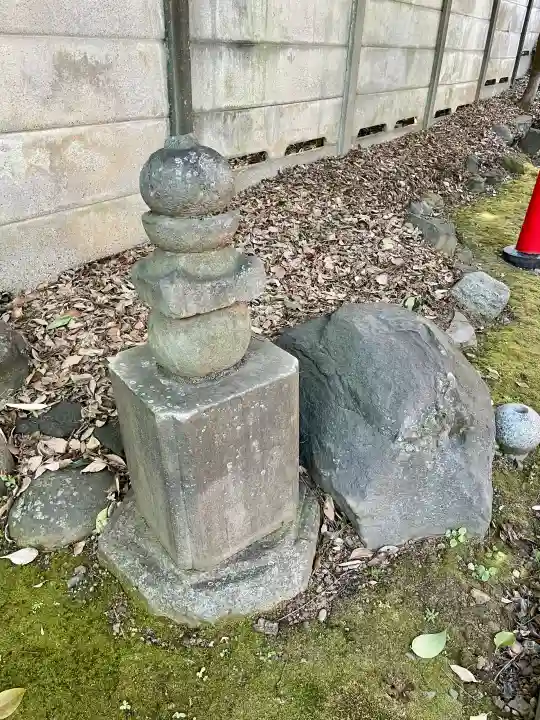 威光稲荷堂の{uncategorized: "未分類", other: "その他", undefined: "問題あり", building: "その他建物", grave: "お墓", sacred_gate: "鳥居", guardian: "狛犬", statue: "像", buddha: "仏像", history: "歴史", nature: "自然", garden: "庭園", animal: "動物", pagoda: "塔", temizu: "手水舎", mountain_gate: "山門・神門", sanctuary: "本殿・本堂", subordinate: "末社・摂社", art: "芸術", scenery: "景色", jizo: "地蔵", ema: "絵馬", goshuin: "御朱印", omikuji: "おみくじ", items: "授与品その他", amulet: "お守り", goshuincho: "御朱印帳", eats: "食事", festival: "お祭り", votive_dance: "神楽", shichigosan: "七五三参", wedding: "結婚式", experience: "体験その他", initially: "初詣", around: "周辺", anti_infection: "感染症対策"}