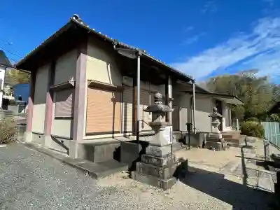 願成寺観音堂の{uncategorized: "未分類", other: "その他", undefined: "問題あり", building: "その他建物", grave: "お墓", sacred_gate: "鳥居", guardian: "狛犬", statue: "像", buddha: "仏像", history: "歴史", nature: "自然", garden: "庭園", animal: "動物", pagoda: "塔", temizu: "手水舎", mountain_gate: "山門・神門", sanctuary: "本殿・本堂", subordinate: "末社・摂社", art: "芸術", scenery: "景色", jizo: "地蔵", ema: "絵馬", goshuin: "御朱印", omikuji: "おみくじ", items: "授与品その他", amulet: "お守り", goshuincho: "御朱印帳", eats: "食事", festival: "お祭り", votive_dance: "神楽", shichigosan: "七五三参", wedding: "結婚式", experience: "体験その他", initially: "初詣", around: "周辺", anti_infection: "感染症対策"}