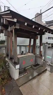 太上神社の手水舎