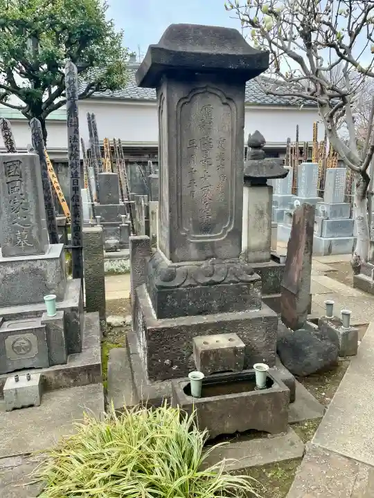 妙情寺の{uncategorized: "未分類", other: "その他", undefined: "問題あり", building: "その他建物", grave: "お墓", sacred_gate: "鳥居", guardian: "狛犬", statue: "像", buddha: "仏像", history: "歴史", nature: "自然", garden: "庭園", animal: "動物", pagoda: "塔", temizu: "手水舎", mountain_gate: "山門・神門", sanctuary: "本殿・本堂", subordinate: "末社・摂社", art: "芸術", scenery: "景色", jizo: "地蔵", ema: "絵馬", goshuin: "御朱印", omikuji: "おみくじ", items: "授与品その他", amulet: "お守り", goshuincho: "御朱印帳", eats: "食事", festival: "お祭り", votive_dance: "神楽", shichigosan: "七五三参", wedding: "結婚式", experience: "体験その他", initially: "初詣", around: "周辺", anti_infection: "感染症対策"}