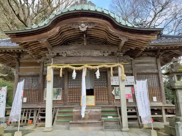 綾部八幡神社の本殿・本堂