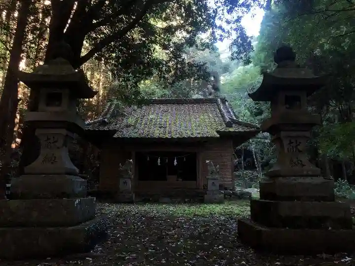 可愛神社の末社・摂社