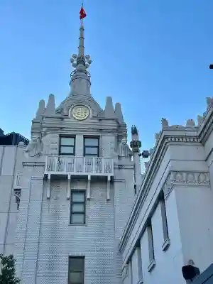 三囲神社（三圍神社）日本橋摂社の{uncategorized: "未分類", other: "その他", undefined: "問題あり", building: "その他建物", grave: "お墓", sacred_gate: "鳥居", guardian: "狛犬", statue: "像", buddha: "仏像", history: "歴史", nature: "自然", garden: "庭園", animal: "動物", pagoda: "塔", temizu: "手水舎", mountain_gate: "山門・神門", sanctuary: "本殿・本堂", subordinate: "末社・摂社", art: "芸術", scenery: "景色", jizo: "地蔵", ema: "絵馬", goshuin: "御朱印", omikuji: "おみくじ", items: "授与品その他", amulet: "お守り", goshuincho: "御朱印帳", eats: "食事", festival: "お祭り", votive_dance: "神楽", shichigosan: "七五三参", wedding: "結婚式", experience: "体験その他", initially: "初詣", around: "周辺", anti_infection: "感染症対策"}