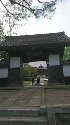 松音寺の山門・神門