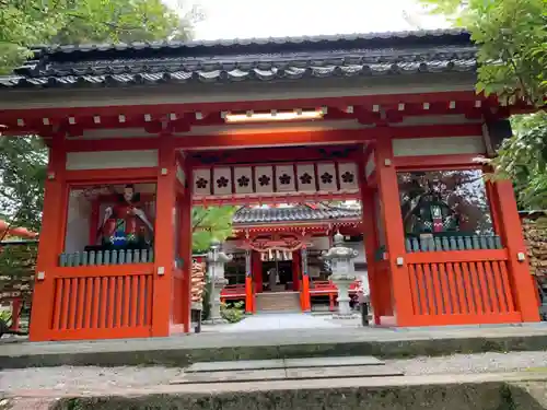 金澤神社の山門・神門