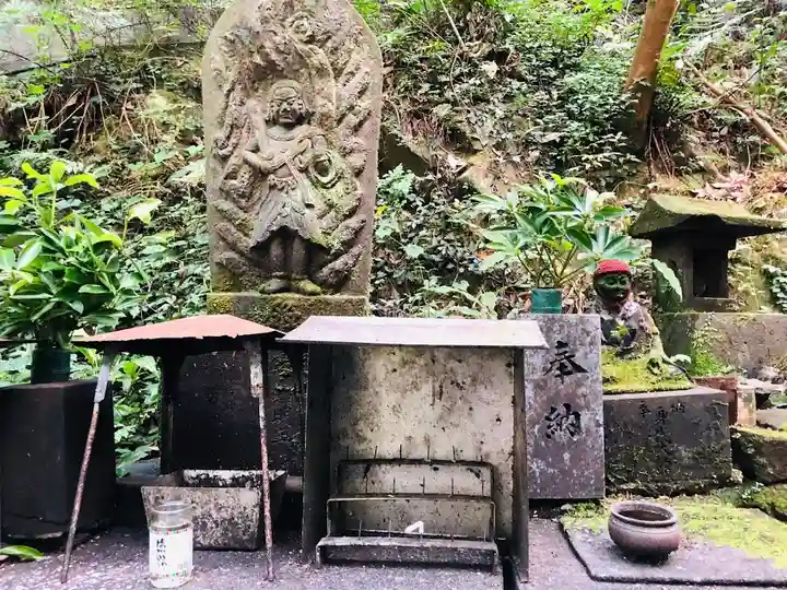 御手洗水神社の手水舎