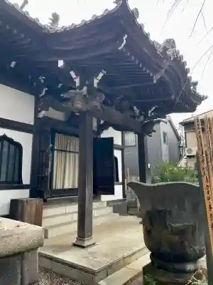 本寿寺の{uncategorized: "未分類", other: "その他", undefined: "問題あり", building: "その他建物", grave: "お墓", sacred_gate: "鳥居", guardian: "狛犬", statue: "像", buddha: "仏像", history: "歴史", nature: "自然", garden: "庭園", animal: "動物", pagoda: "塔", temizu: "手水舎", mountain_gate: "山門・神門", sanctuary: "本殿・本堂", subordinate: "末社・摂社", art: "芸術", scenery: "景色", jizo: "地蔵", ema: "絵馬", goshuin: "御朱印", omikuji: "おみくじ", items: "授与品その他", amulet: "お守り", goshuincho: "御朱印帳", eats: "食事", festival: "お祭り", votive_dance: "神楽", shichigosan: "七五三参", wedding: "結婚式", experience: "体験その他", initially: "初詣", around: "周辺", anti_infection: "感染症対策"}
