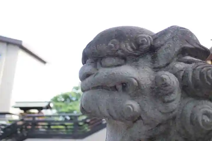 高﨑神社の狛犬