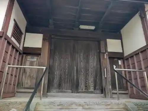 勝満寺の山門