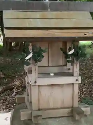 三明神社(神領町)の末社・摂社