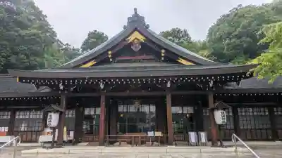 群馬県護国神社の{uncategorized: "未分類", other: "その他", undefined: "問題あり", building: "その他建物", grave: "お墓", sacred_gate: "鳥居", guardian: "狛犬", statue: "像", buddha: "仏像", history: "歴史", nature: "自然", garden: "庭園", animal: "動物", pagoda: "塔", temizu: "手水舎", mountain_gate: "山門・神門", sanctuary: "本殿・本堂", subordinate: "末社・摂社", art: "芸術", scenery: "景色", jizo: "地蔵", ema: "絵馬", goshuin: "御朱印", omikuji: "おみくじ", items: "授与品その他", amulet: "お守り", goshuincho: "御朱印帳", eats: "食事", festival: "お祭り", votive_dance: "神楽", shichigosan: "七五三参", wedding: "結婚式", experience: "体験その他", initially: "初詣", around: "周辺", anti_infection: "感染症対策"}