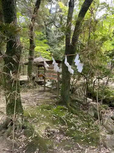歌泉堂（春日大社神苑萬葉植物園内鎮座）(奈良県)
