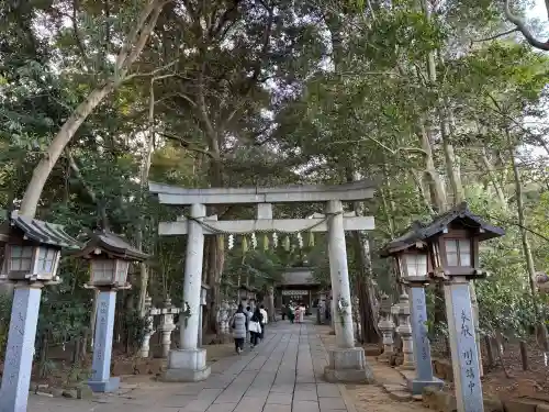 駒木諏訪神社の{uncategorized: "未分類", other: "その他", undefined: "問題あり", building: "その他建物", grave: "お墓", sacred_gate: "鳥居", guardian: "狛犬", statue: "像", buddha: "仏像", history: "歴史", nature: "自然", garden: "庭園", animal: "動物", pagoda: "塔", temizu: "手水舎", mountain_gate: "山門・神門", sanctuary: "本殿・本堂", subordinate: "末社・摂社", art: "芸術", scenery: "景色", jizo: "地蔵", ema: "絵馬", goshuin: "御朱印", omikuji: "おみくじ", items: "授与品その他", amulet: "お守り", goshuincho: "御朱印帳", eats: "食事", festival: "お祭り", votive_dance: "神楽", shichigosan: "七五三参", wedding: "結婚式", experience: "体験その他", initially: "初詣", around: "周辺", anti_infection: "感染症対策"}