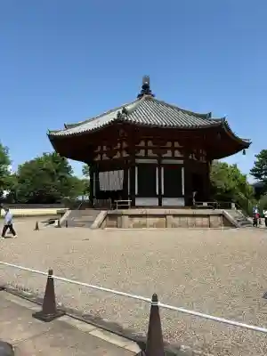 興福寺 北円堂の{uncategorized: "未分類", other: "その他", undefined: "問題あり", building: "その他建物", grave: "お墓", sacred_gate: "鳥居", guardian: "狛犬", statue: "像", buddha: "仏像", history: "歴史", nature: "自然", garden: "庭園", animal: "動物", pagoda: "塔", temizu: "手水舎", mountain_gate: "山門・神門", sanctuary: "本殿・本堂", subordinate: "末社・摂社", art: "芸術", scenery: "景色", jizo: "地蔵", ema: "絵馬", goshuin: "御朱印", omikuji: "おみくじ", items: "授与品その他", amulet: "お守り", goshuincho: "御朱印帳", eats: "食事", festival: "お祭り", votive_dance: "神楽", shichigosan: "七五三参", wedding: "結婚式", experience: "体験その他", initially: "初詣", around: "周辺", anti_infection: "感染症対策"}