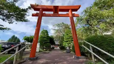 諏訪神社の鳥居