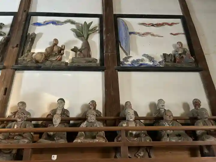 金鳳山 正法寺の{uncategorized: "未分類", other: "その他", undefined: "問題あり", building: "その他建物", grave: "お墓", sacred_gate: "鳥居", guardian: "狛犬", statue: "像", buddha: "仏像", history: "歴史", nature: "自然", garden: "庭園", animal: "動物", pagoda: "塔", temizu: "手水舎", mountain_gate: "山門・神門", sanctuary: "本殿・本堂", subordinate: "末社・摂社", art: "芸術", scenery: "景色", jizo: "地蔵", ema: "絵馬", goshuin: "御朱印", omikuji: "おみくじ", items: "授与品その他", amulet: "お守り", goshuincho: "御朱印帳", eats: "食事", festival: "お祭り", votive_dance: "神楽", shichigosan: "七五三参", wedding: "結婚式", experience: "体験その他", initially: "初詣", around: "周辺", anti_infection: "感染症対策"}