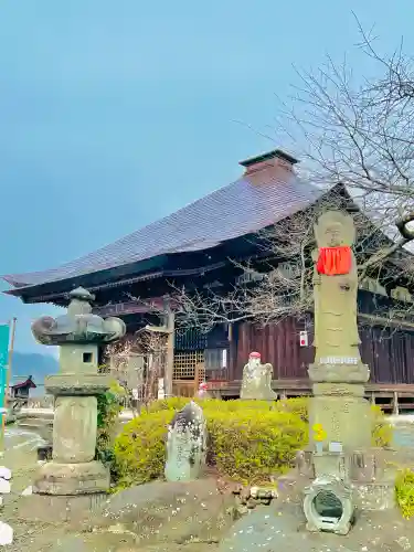 龍石寺の{uncategorized: "未分類", other: "その他", undefined: "問題あり", building: "その他建物", grave: "お墓", sacred_gate: "鳥居", guardian: "狛犬", statue: "像", buddha: "仏像", history: "歴史", nature: "自然", garden: "庭園", animal: "動物", pagoda: "塔", temizu: "手水舎", mountain_gate: "山門・神門", sanctuary: "本殿・本堂", subordinate: "末社・摂社", art: "芸術", scenery: "景色", jizo: "地蔵", ema: "絵馬", goshuin: "御朱印", omikuji: "おみくじ", items: "授与品その他", amulet: "お守り", goshuincho: "御朱印帳", eats: "食事", festival: "お祭り", votive_dance: "神楽", shichigosan: "七五三参", wedding: "結婚式", experience: "体験その他", initially: "初詣", around: "周辺", anti_infection: "感染症対策"}