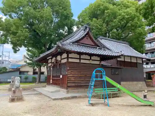 大津神社の本殿