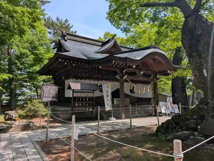 川中島古戦場八幡社の{uncategorized: "未分類", other: "その他", undefined: "問題あり", building: "その他建物", grave: "お墓", sacred_gate: "鳥居", guardian: "狛犬", statue: "像", buddha: "仏像", history: "歴史", nature: "自然", garden: "庭園", animal: "動物", pagoda: "塔", temizu: "手水舎", mountain_gate: "山門・神門", sanctuary: "本殿・本堂", subordinate: "末社・摂社", art: "芸術", scenery: "景色", jizo: "地蔵", ema: "絵馬", goshuin: "御朱印", omikuji: "おみくじ", items: "授与品その他", amulet: "お守り", goshuincho: "御朱印帳", eats: "食事", festival: "お祭り", votive_dance: "神楽", shichigosan: "七五三参", wedding: "結婚式", experience: "体験その他", initially: "初詣", around: "周辺", anti_infection: "感染症対策"}
