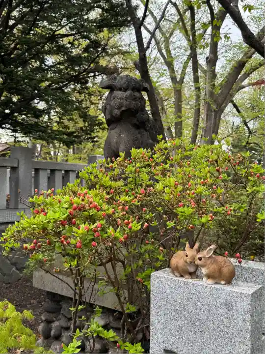 彌彦神社 (伊夜日子神社)の狛犬