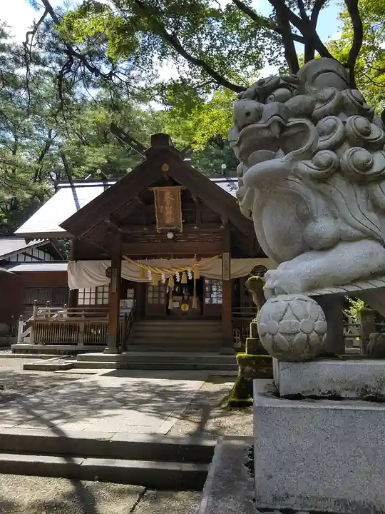 春日山神社の本殿・本堂