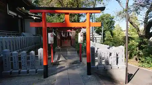 星川杉山神社の鳥居