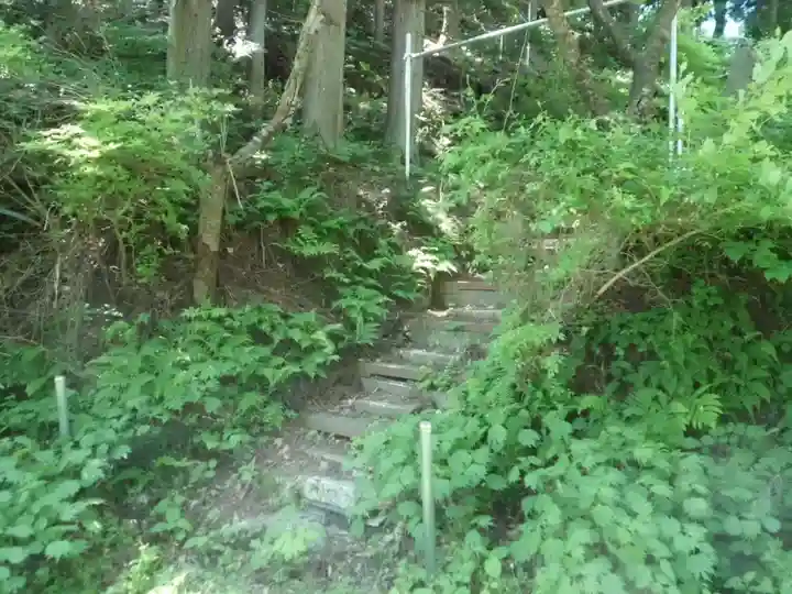 鍬ヶ崎不動尊(現日の出町不動尊)のその他建物