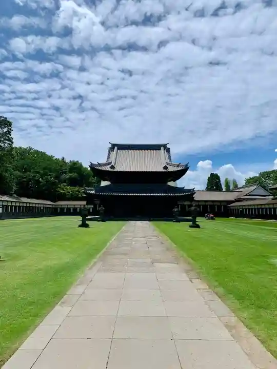 瑞龍寺の{uncategorized: "未分類", other: "その他", undefined: "問題あり", building: "その他建物", grave: "お墓", sacred_gate: "鳥居", guardian: "狛犬", statue: "像", buddha: "仏像", history: "歴史", nature: "自然", garden: "庭園", animal: "動物", pagoda: "塔", temizu: "手水舎", mountain_gate: "山門・神門", sanctuary: "本殿・本堂", subordinate: "末社・摂社", art: "芸術", scenery: "景色", jizo: "地蔵", ema: "絵馬", goshuin: "御朱印", omikuji: "おみくじ", items: "授与品その他", amulet: "お守り", goshuincho: "御朱印帳", eats: "食事", festival: "お祭り", votive_dance: "神楽", shichigosan: "七五三参", wedding: "結婚式", experience: "体験その他", initially: "初詣", around: "周辺", anti_infection: "感染症対策"}