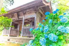 鳥海山大物忌神社蕨岡口ノ宮の山門