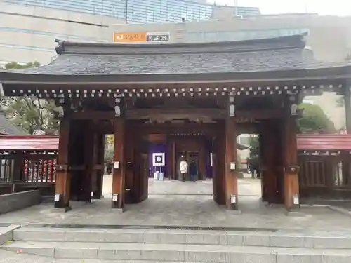 警固神社の山門・神門
