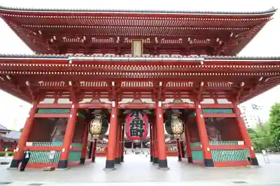 浅草寺の山門・神門