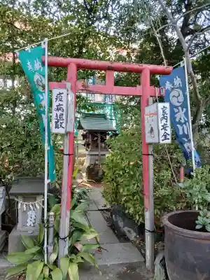 江北氷川神社の{uncategorized: "未分類", other: "その他", undefined: "問題あり", building: "その他建物", grave: "お墓", sacred_gate: "鳥居", guardian: "狛犬", statue: "像", buddha: "仏像", history: "歴史", nature: "自然", garden: "庭園", animal: "動物", pagoda: "塔", temizu: "手水舎", mountain_gate: "山門・神門", sanctuary: "本殿・本堂", subordinate: "末社・摂社", art: "芸術", scenery: "景色", jizo: "地蔵", ema: "絵馬", goshuin: "御朱印", omikuji: "おみくじ", items: "授与品その他", amulet: "お守り", goshuincho: "御朱印帳", eats: "食事", festival: "お祭り", votive_dance: "神楽", shichigosan: "七五三参", wedding: "結婚式", experience: "体験その他", initially: "初詣", around: "周辺", anti_infection: "感染症対策"}