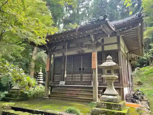 石馬寺の本殿