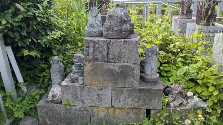 神山教会の地蔵