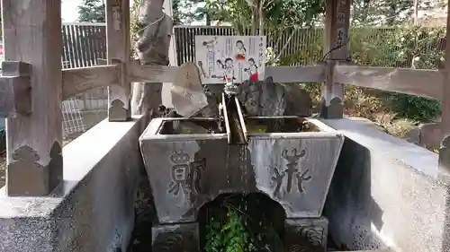 鳩ヶ谷氷川神社の手水舎