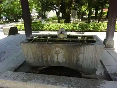 鑁阿寺の手水舎